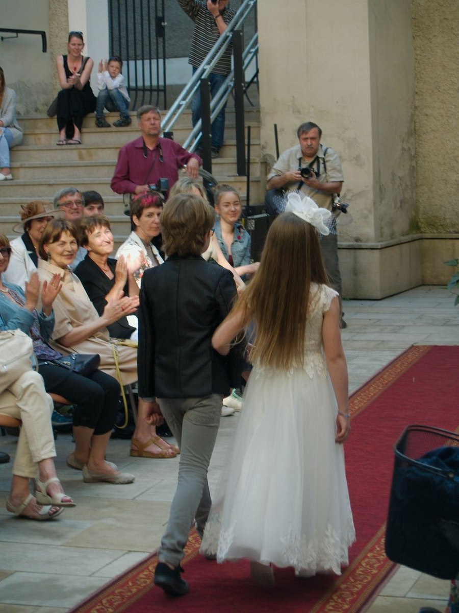 20170629231736-b8e3b2f6-xx