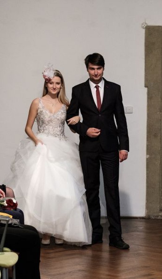 20181104183833-472386b4-me