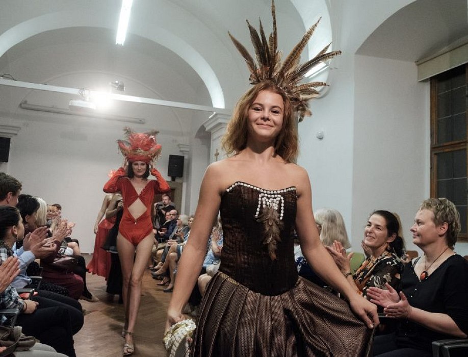 20181104171219-c678051b-me