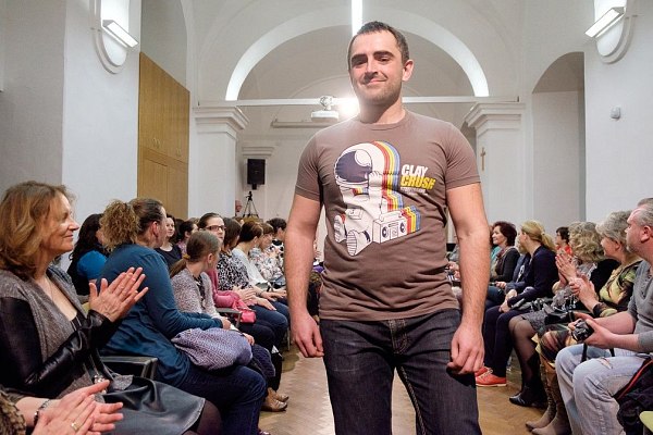 20170401172429-cede0919-la