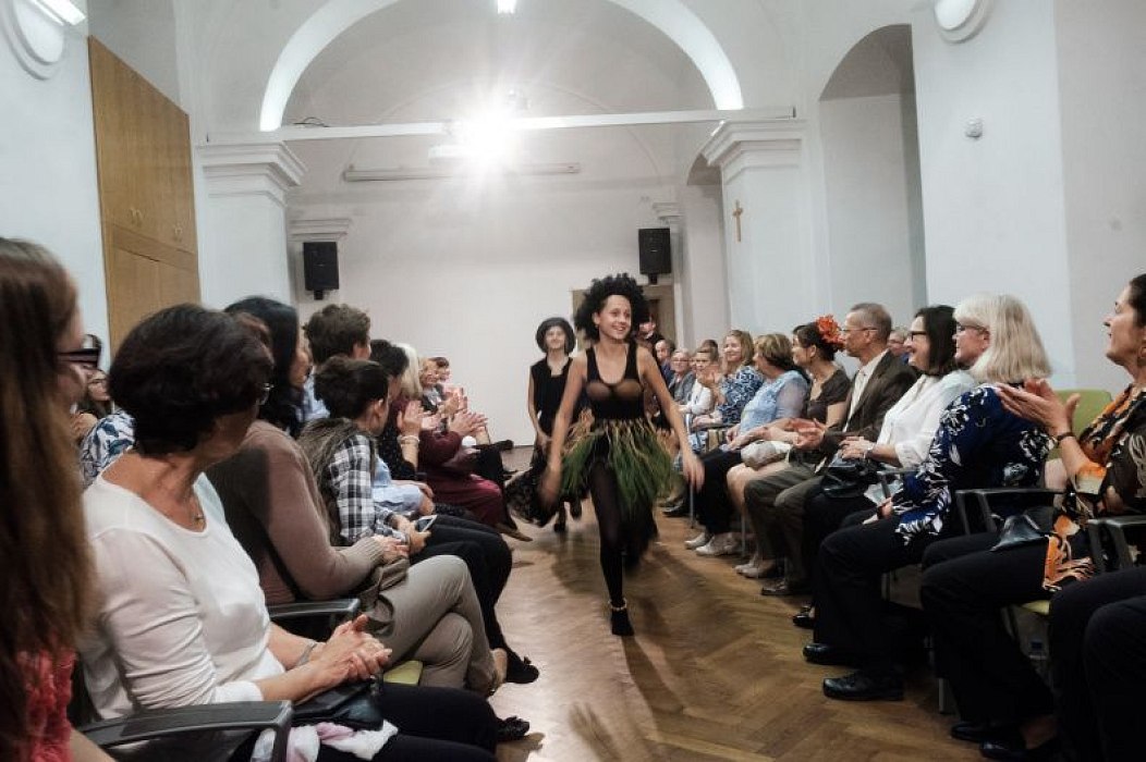 20181104170522-57549fa2-me