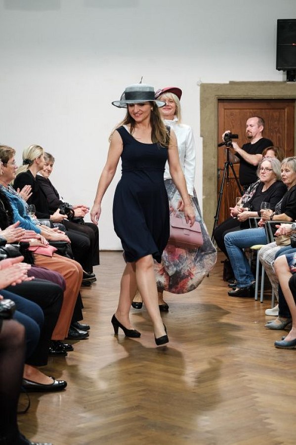 20191107210312-a656c0b0-la