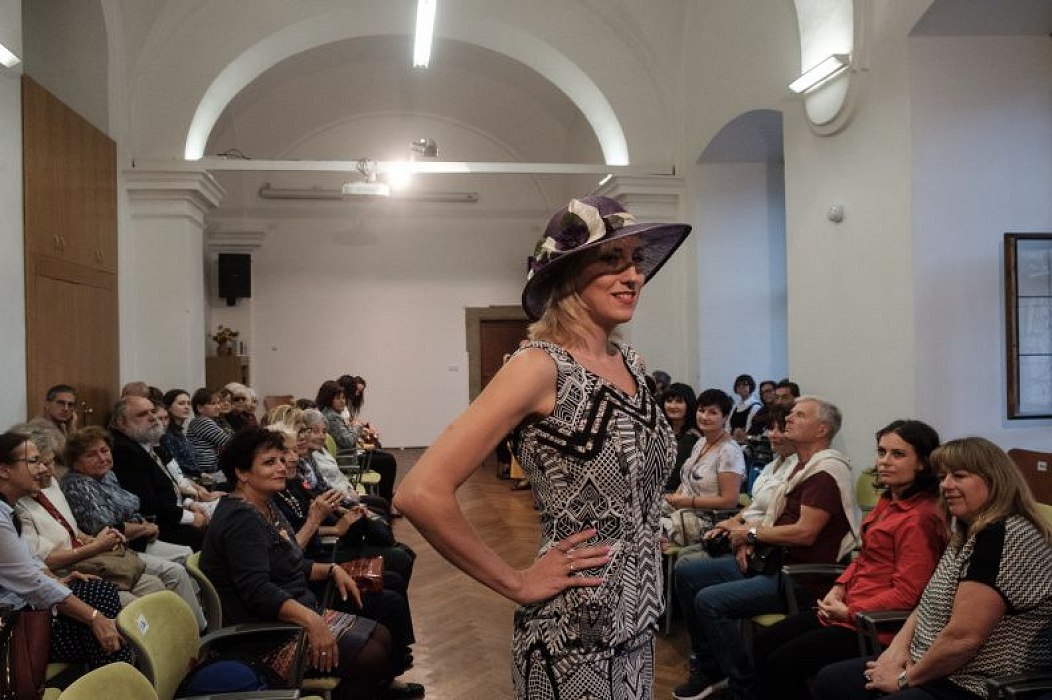 20181104182616-deede2bc-me