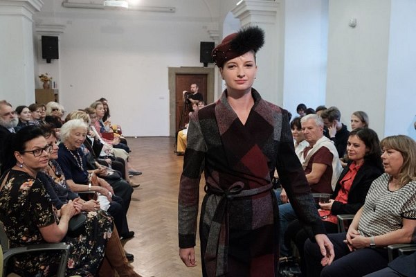 20181104180335-fde09b97-me