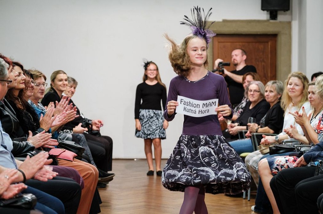 20191107210412-d999bd90-la