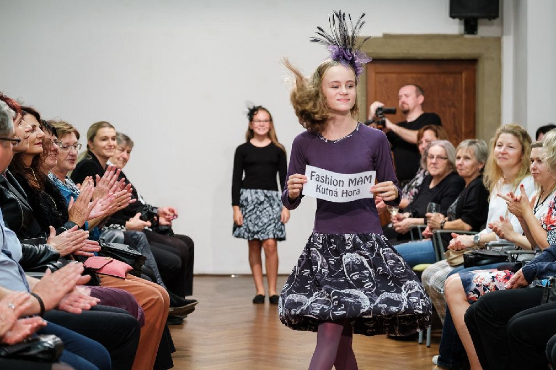 20191107210412-d999bd90-la