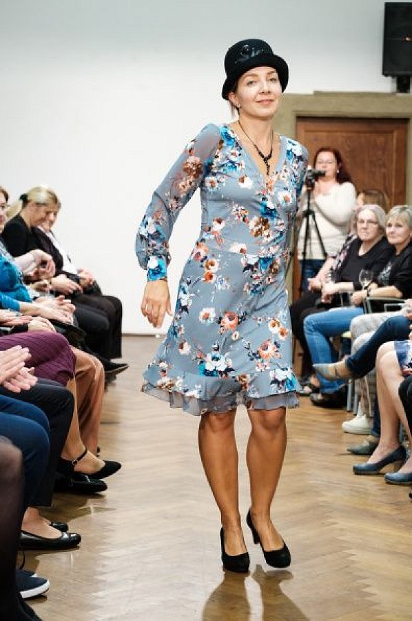 20191107213451-d7eee285-me