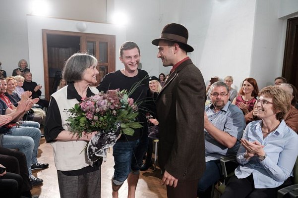 20191107224518-fd7084e3-me