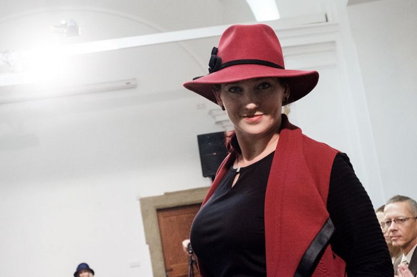 20181104163909-2661507a-me