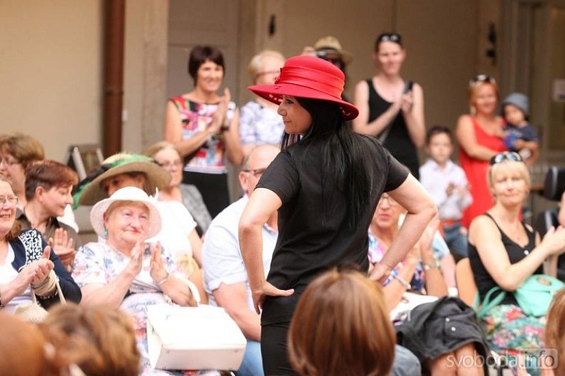 20170629215639-230210e2-me