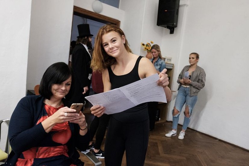 20181104145019-fa816522-me