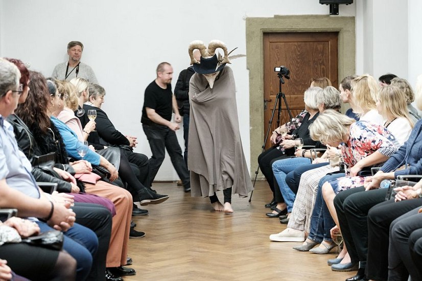 20191107205335-598cf8f9-la