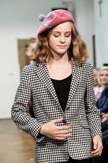 20191107220417-0ecb1536-me