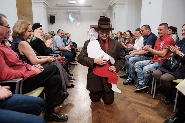 20191107223700-b0ef7171-me