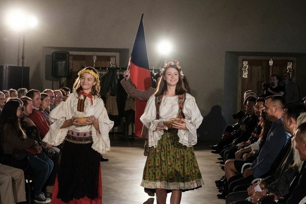 20181114190729-28a1a661-me