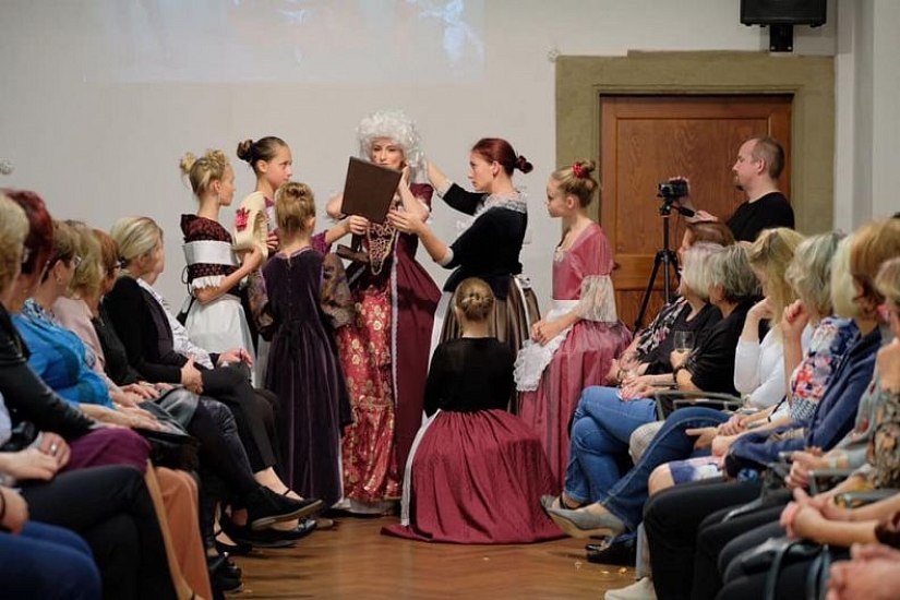 20191107230633-243172b3-me