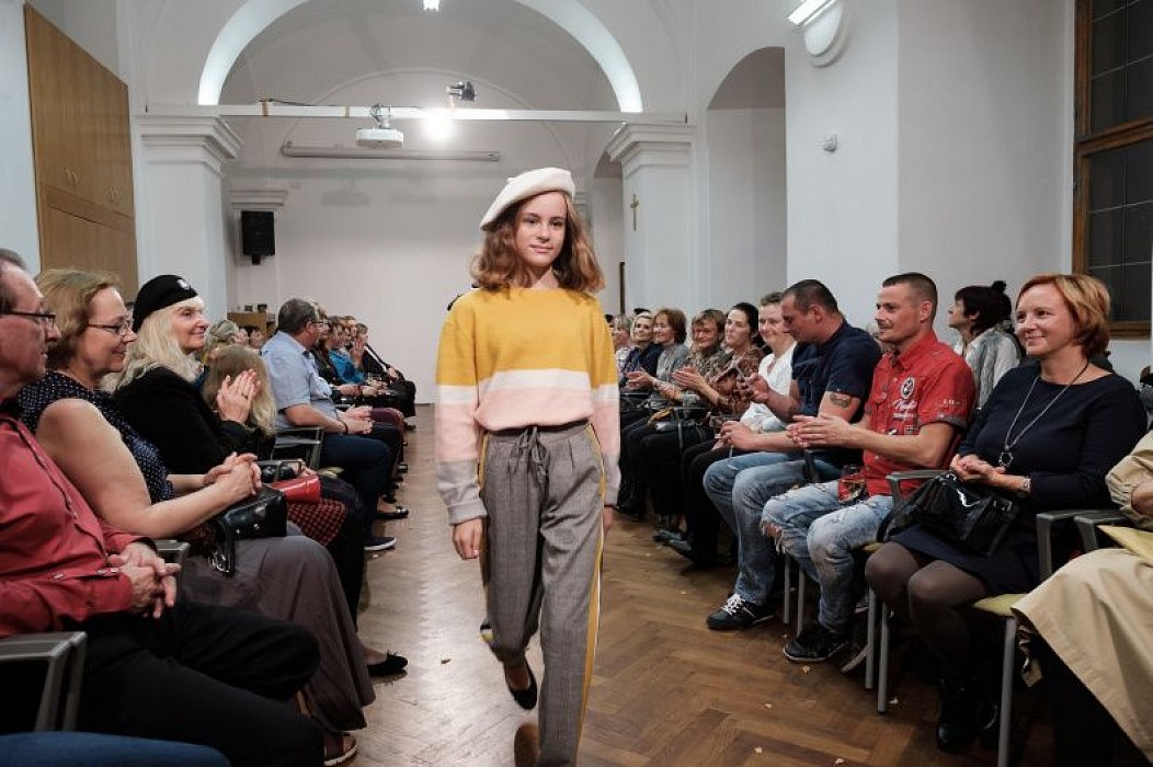 20191107215944-42f316cc-me