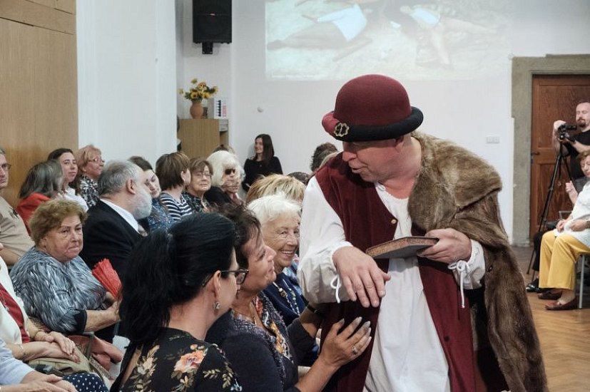 20181104181227-1f8d9e86-me