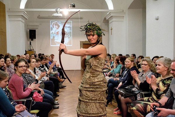 20170401175332-a935ef5f-la