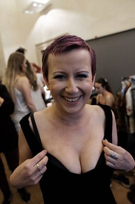 20181104192213-e3b0a049-me