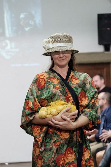 20181104164202-6c8475bf-me