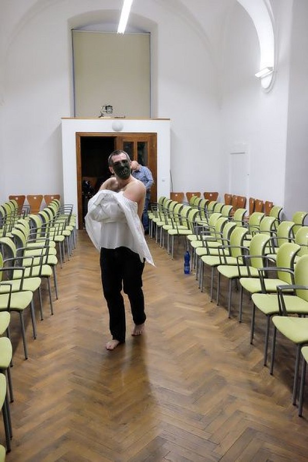 20170401164251-f5fa3926-me