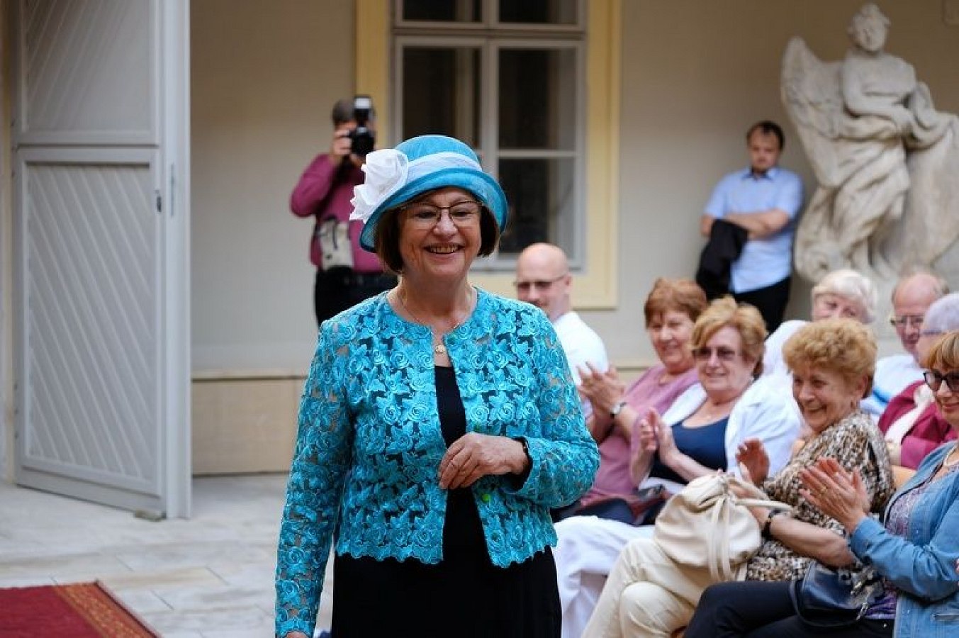 20170629215548-9b4e49ea-me