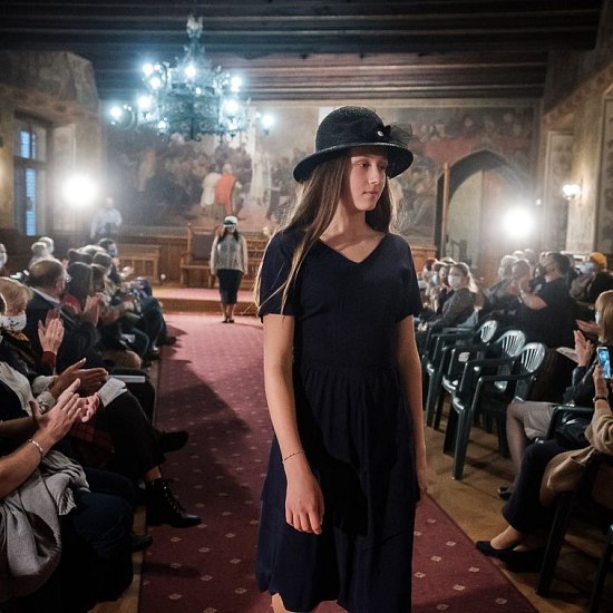 20201007131824-3bbf2ef4-la