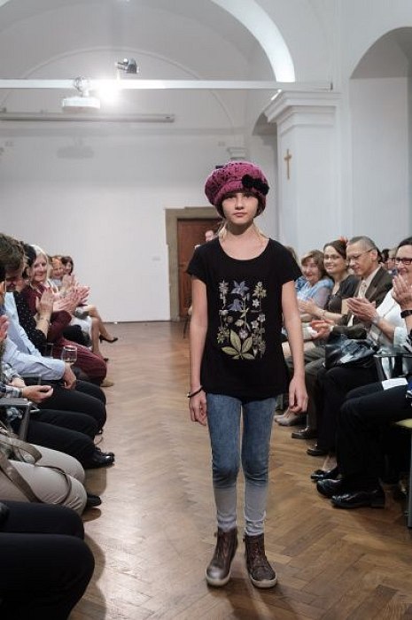 20181104162752-906829b4-me