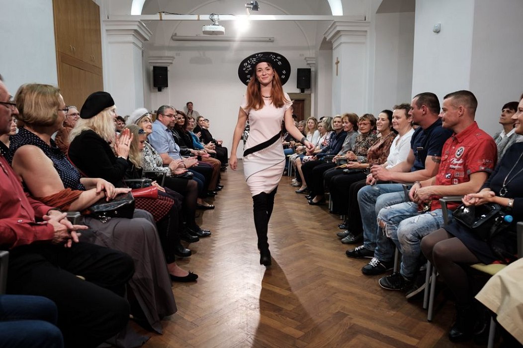 20191107210215-b33c018d-la