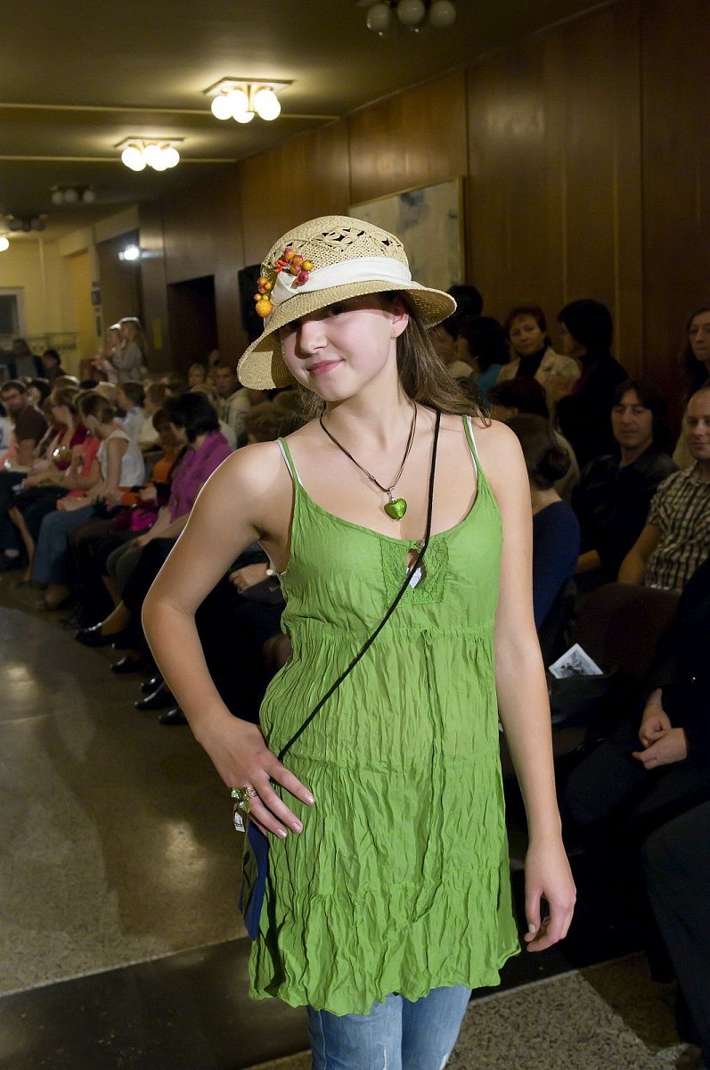 20101009-215-meluzina-m