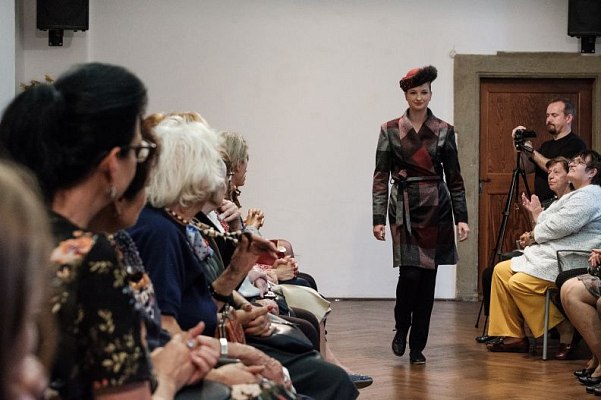 20181104180328-92832169-me