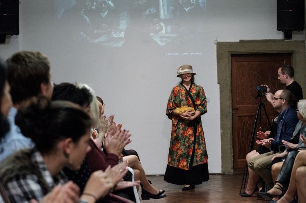 20181104164226-3a5854c7-me