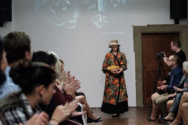 20181104164226-3a5854c7-me