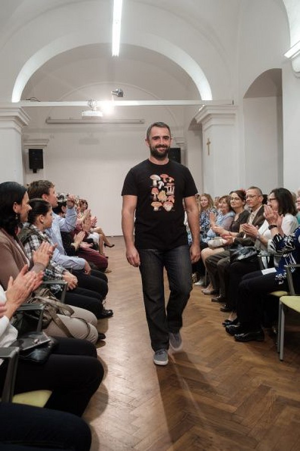 20181104162758-4b01a3d4-me