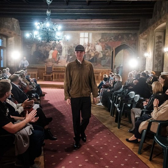 20201007010023-f1ede2e1-la