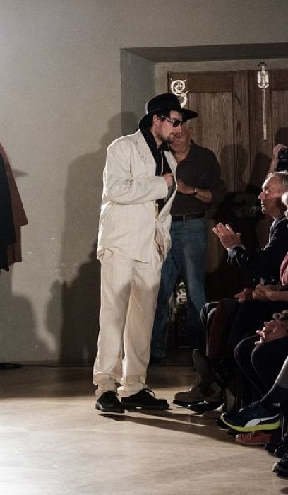 20181104195911-64bf5c63-me