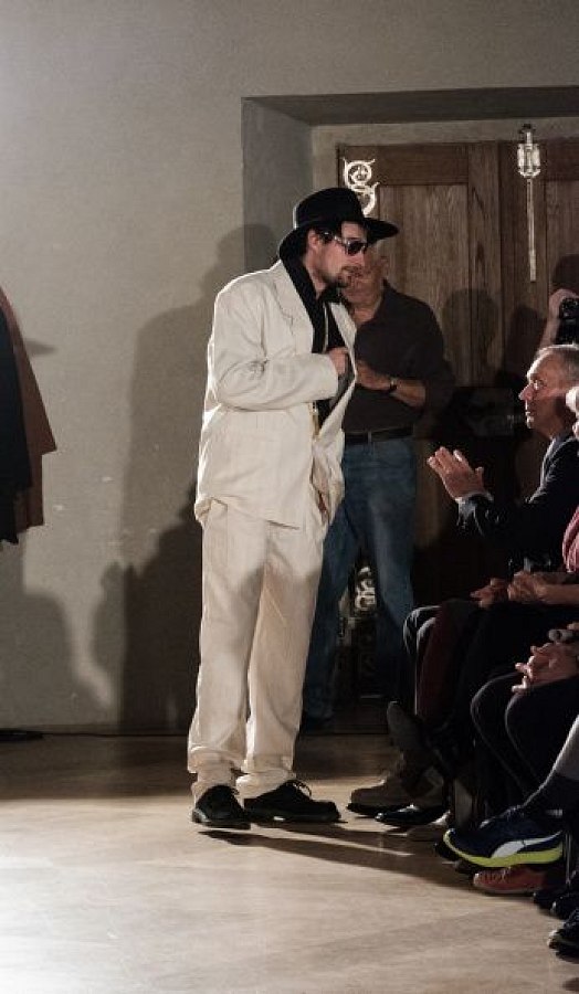 20181104195911-64bf5c63-me