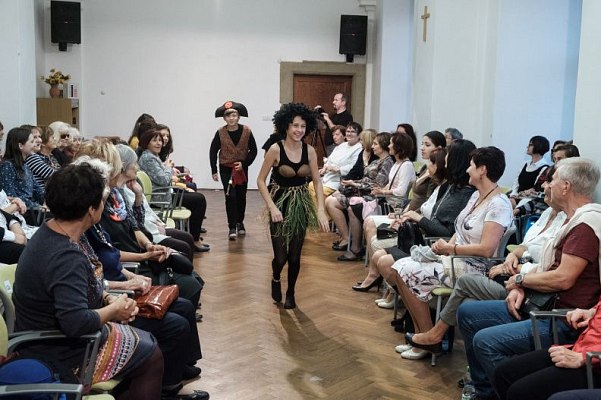 20181104183632-6950b49b-me