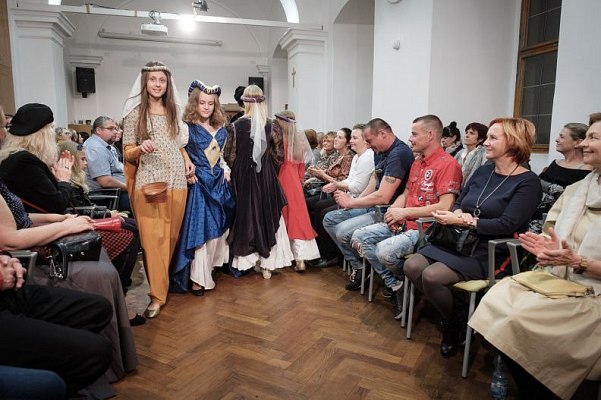 20191107215246-d5f118fb-me