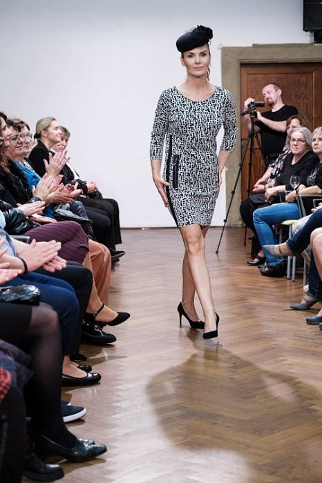 20191107213935-ceee3dfd-la