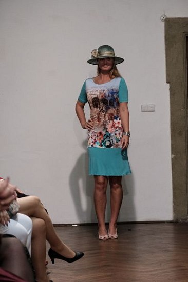 20181104162948-cd2694b3-me