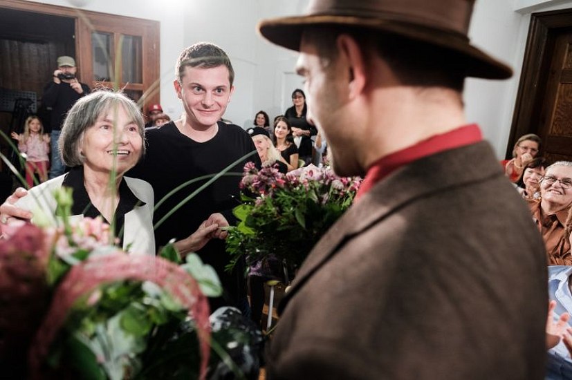 20191107224504-aef3c893-me