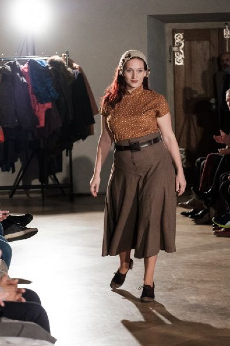 20181104193923-ce7d2c84-me