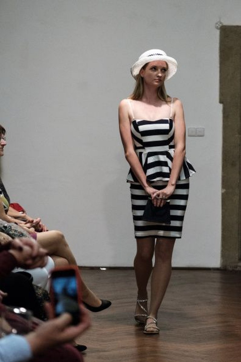 20181104162802-5f7440bd-me