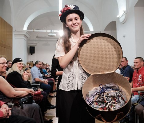 20191107220532-f9d7ce25-la