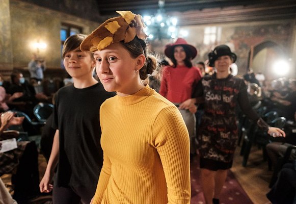 20201007010306-b7f606d5-xl