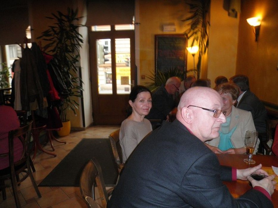 20160426235124-9b691cf3-me