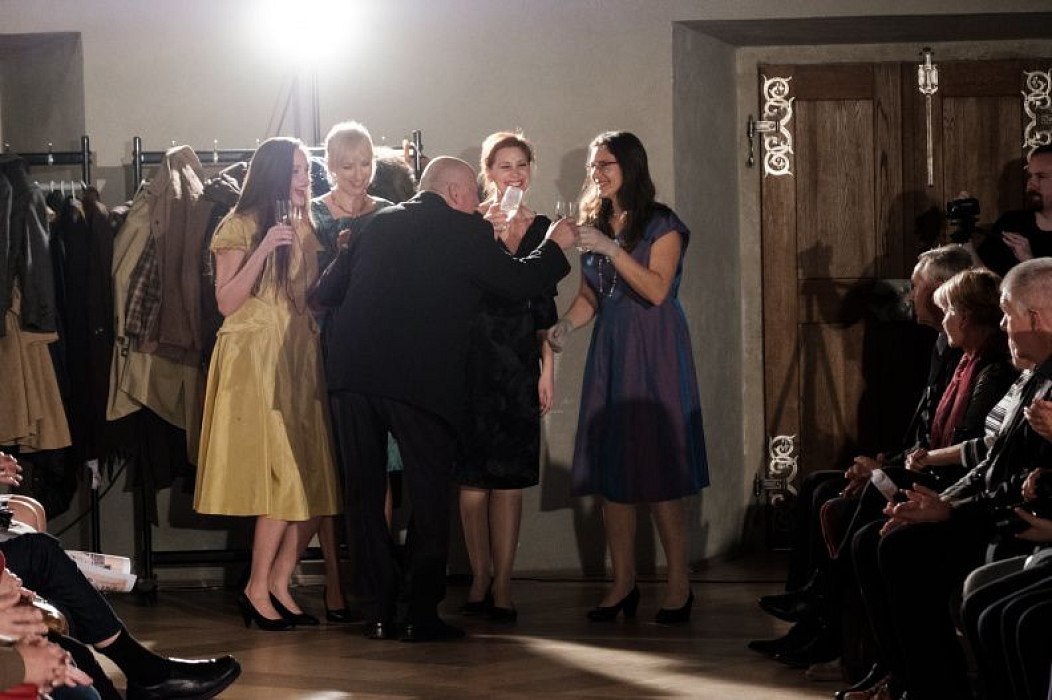 20181104195346-83c540d9-me