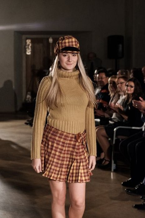 20181104195622-18140c9e-me